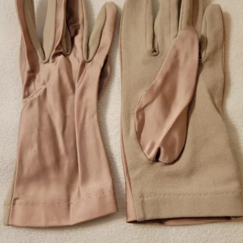 Vintage 1950s Satin and Nylon (?) Beige Gloves XSmall